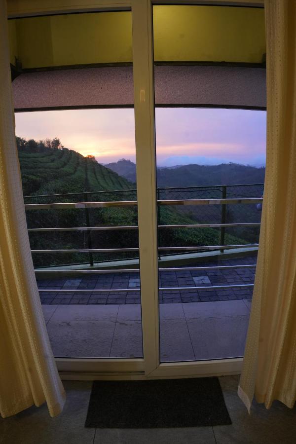 Vaga Mist Resort Vagamon Идукки Экстерьер фото