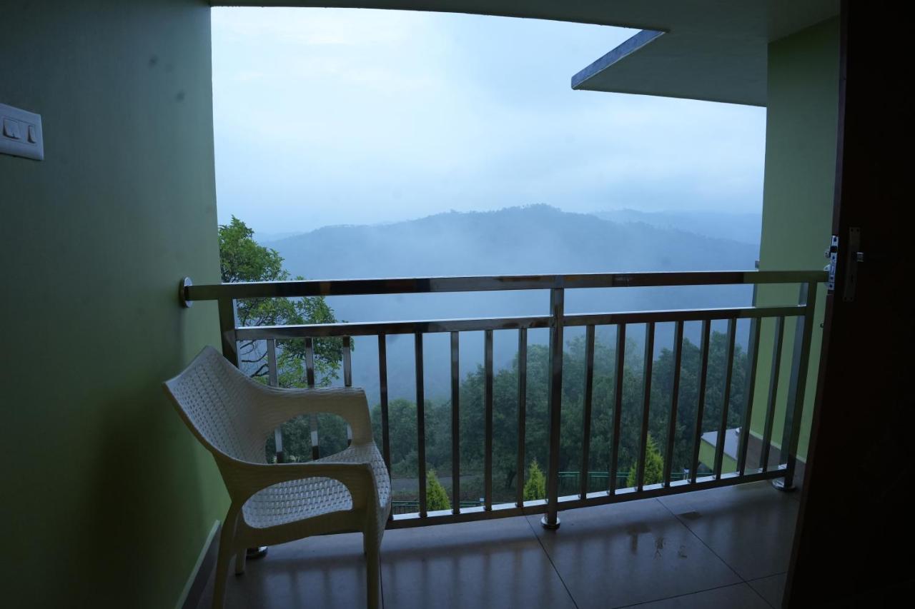 Vaga Mist Resort Vagamon Идукки Экстерьер фото