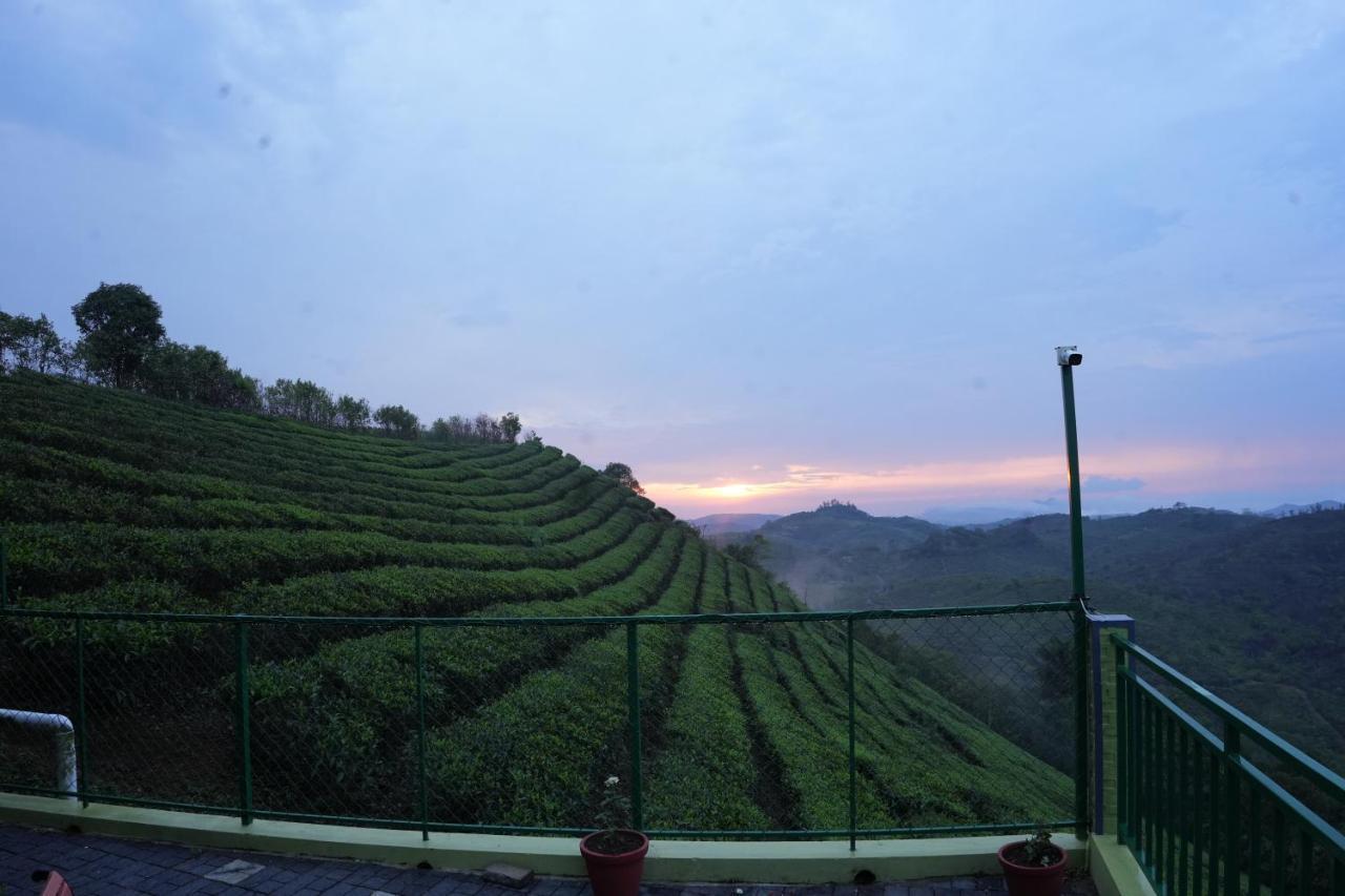 Vaga Mist Resort Vagamon Идукки Экстерьер фото