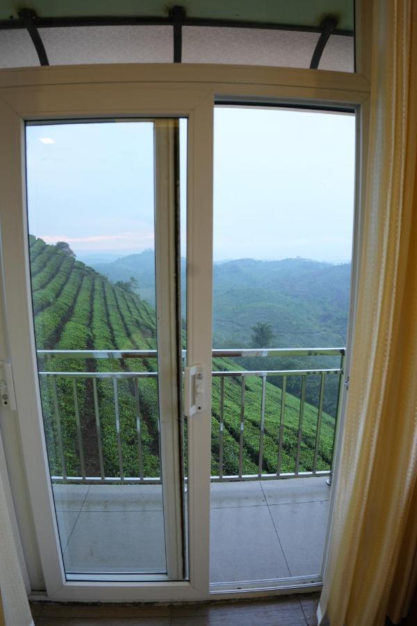 Vaga Mist Resort Vagamon Идукки Экстерьер фото