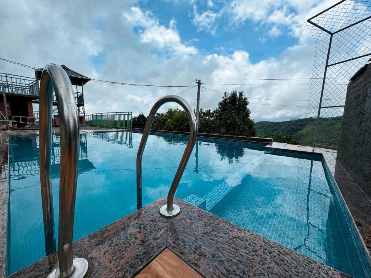 Vaga Mist Resort Vagamon Идукки Экстерьер фото